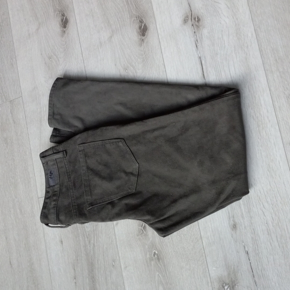 **SOLD**TOKYO DARLING | faux suede jeggings size 2 - Picture 4 of 9